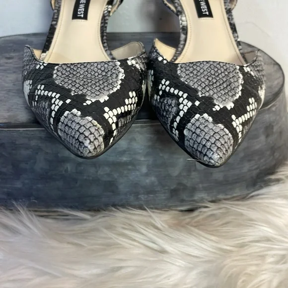 #0172 Nine West Black and Gray Snakeskin Low Heels with Wrap Ankle Strap-6.5 - Picture 6 of 11
